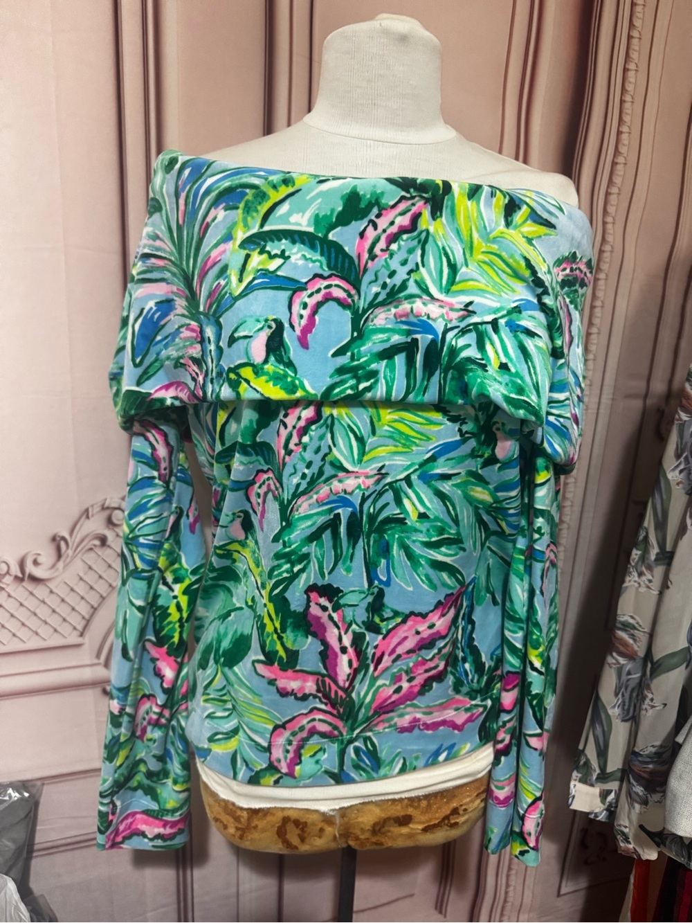 Lilly Pulitzer Women Soft Velour Belinda Off Shoulder Sweater L Coastal Tropical